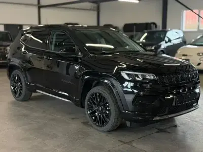 Second-hand Jeep Compass Altitude 131 CP (96 kW) 2024 Negru SUV