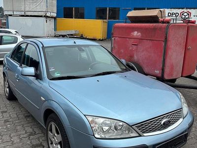 Gebraucht Ford Mondeo 147 PS (108 kW) 2005 Grau Limousine