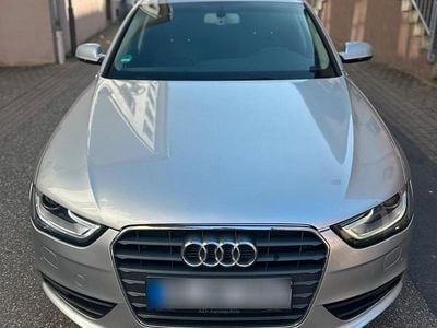 Gebraucht Audi A4 190 PS (139 kW) 2013 Grau Kombi
