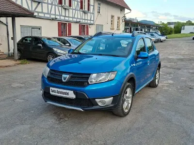 Używany Dacia Sandero Stepway Ambiance 90 KM (66 kW) 2014 Niebieski SUV