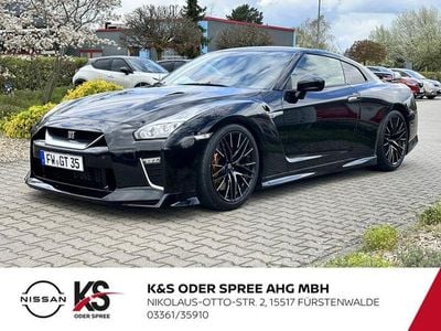 Nissan GT-R