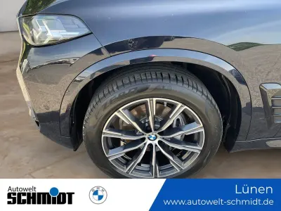 Używany BMW X5 M Sport 298 KM (219 kW) 2024 Czarny SUV