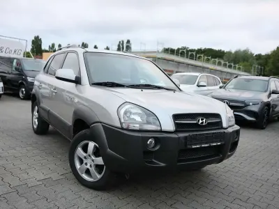 Gebraucht Hyundai Tucson GLS 113 PS (83 kW) 2005 Silber SUV