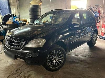 Gebraucht Mercedes ML280 190 PS (139 kW) 2006 SUV