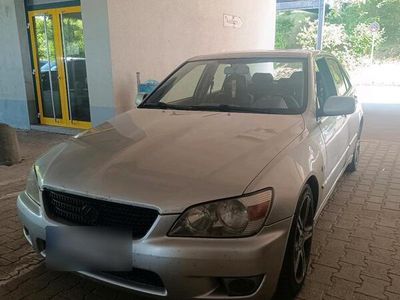 Lexus IS200