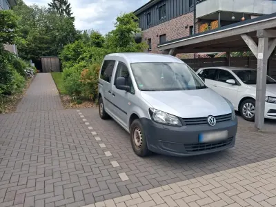 Gebraucht VW Caddy 102 PS (75 kW) 2011 Silber Van / Kleinbus