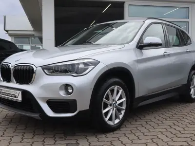 Gebraucht BMW X1 Advantage 231 PS (169 kW) 2015 Glaciersilber SUV