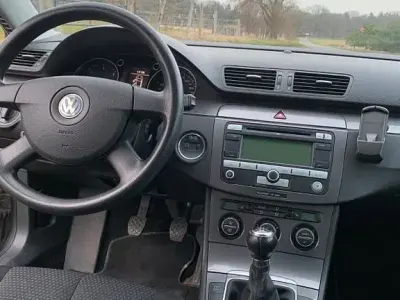 Gebraucht VW Passat Comfortline 110 PS (80 kW) 2009 Braun Limousine