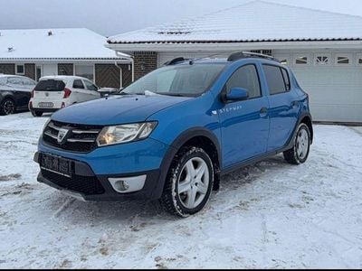 Blau Gebraucht 2016 Dacia Sandero Prestige SUV | 4.500 € (Fairer Preis)