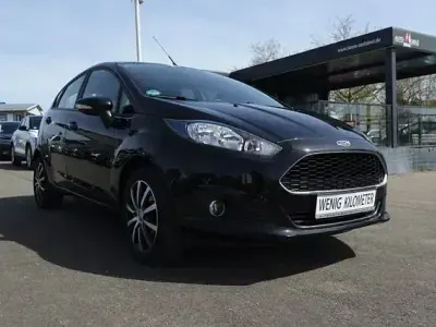Gebraucht Ford Fiesta Celebration 101 PS (74 kW) 2016 Schwarz Kleinwagen