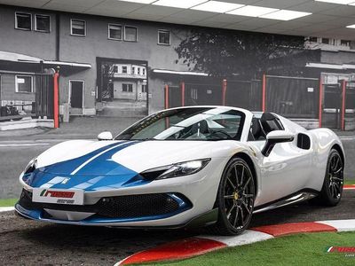 Gebraucht Ferrari 296 829 PS (609 kW) 2024 Weiß Cabrio