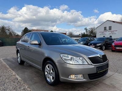 Gebraucht Skoda Octavia Sport 160 PS (117 kW) 2011 Bezova capuccino/capuccino bei Limousine
