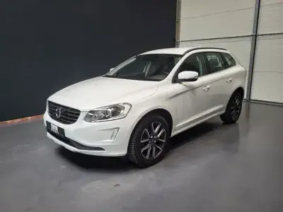 Gebraucht Volvo XC60 Kinetic 220 PS (161 kW) 2015 Weiß SUV