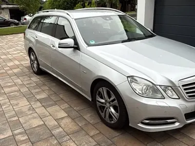 Gebraucht Mercedes E350 Avantgarde 231 PS (169 kW) 2010 Silber Kombi