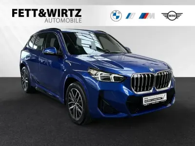 Gebraucht BMW X1 M Sport 140 PS (102 kW) 2022 Portimao blau metallic SUV
