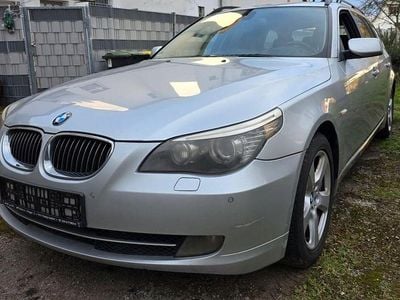 Gebraucht BMW 530 231 PS (169 kW) 2008 Silber Kombi