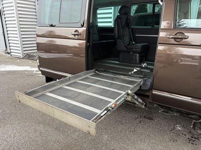 Gebraucht VW Multivan Highline 140 PS (102 kW) 2015 Braun Van