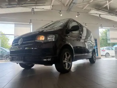 Gebraucht VW Multivan Trendline 150 PS (110 kW) 2015 Black berry metallic Van / Kleinbus
