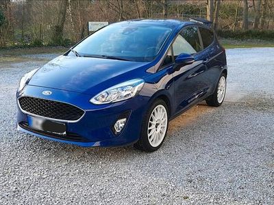 Gebraucht Ford Fiesta Cool & Connect 101 PS (74 kW) 2017 Blau Kleinwagen