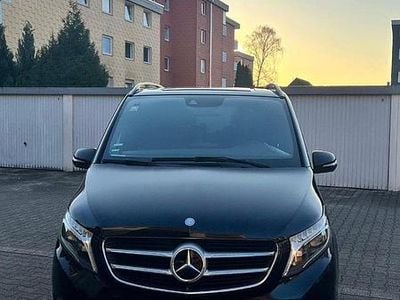 Second-hand Mercedes V250 Avantgarde 190 CP (139 kW) 2014 Negru Monovolum