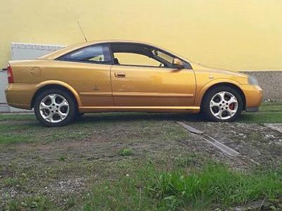 Gebraucht Opel Astra 147 PS (108 kW) 2000 Gold Coupé