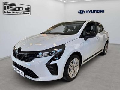 Weiss Gebraucht 2024 Renault Clio V Evolution Limousine | 19.985 € (Etwas zu teuer)