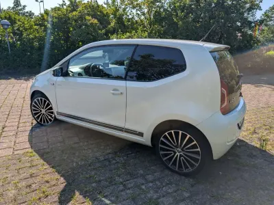 Gebraucht VW up! CLUB 75 PS (55 kW) 2016 Kleinwagen