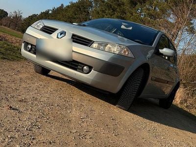 Gebraucht Renault Mégane II 112 PS (82 kW) 2004 Grau Kleinwagen