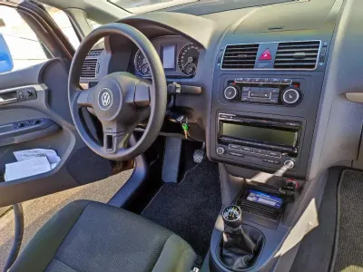 Gebraucht VW Touran 140 PS (102 kW) 2012 Grau Van / Kleinbus