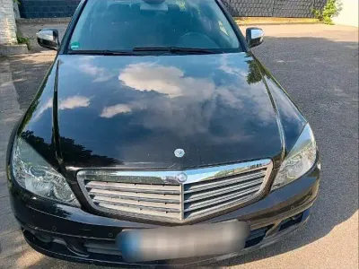 Gebraucht Mercedes C200 136 PS (100 kW) 2007 Schwarz Limousine