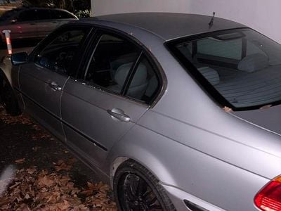 Gebraucht BMW 323 170 PS (125 kW) 2003 Silber Limousine