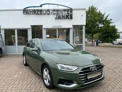 Gebraucht Audi A4 Sport 204 PS (150 kW) 2023 Grün Kombi