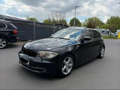 Second-hand BMW 118 143 CP (105 kW) 2009 Negru Hatchback