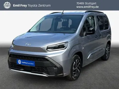 Neu Toyota Proace Verso City 110 PS (80 kW) 2026 Silver metallic Kombi