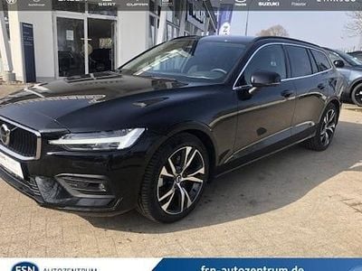 Begagnad Volvo V60 Core 197 HK (144 kW) 2025 Svart Kombi