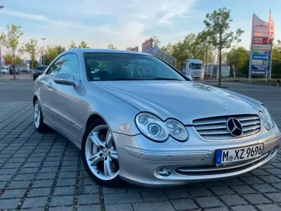 Gebraucht Mercedes CLK500 306 PS (225 kW) 2004 Silber Coupé
