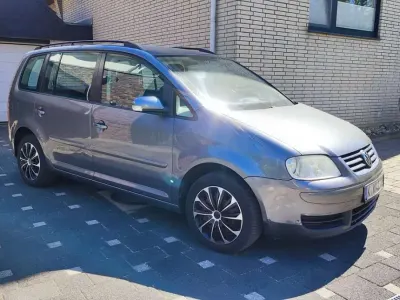 Gebraucht VW Touran 101 PS (74 kW) 2004 Grau Van / Kleinbus