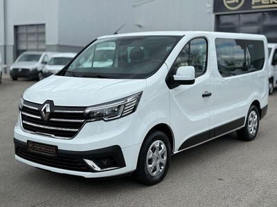 Gebraucht Renault Trafic Life 110 PS (80 kW) 2022 Weiß Van / Kleinbus