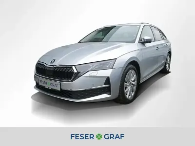 Używany Skoda Octavia Selection 150 KM (110 kW) 2025 Srebrny Kombi