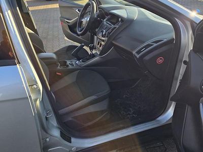 Gebraucht Ford Focus 120 PS (88 kW) 2014 Silber Kombi