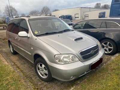 Gebraucht Kia Carnival EX 144 PS (105 kW) 2004 Silber Van / Kleinbus