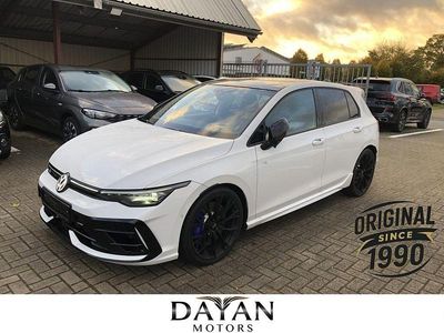 Usata VW Golf VIII R 333 CV (244 kW) 2025 Bianco Berlina