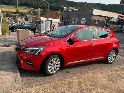 Gebraucht Renault Clio 131 PS (96 kW) 2020 Rot Kleinwagen