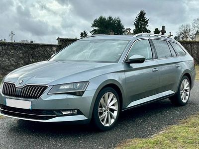 Gebraucht Skoda Superb 150 PS (110 kW) 2017 Grau Kombi