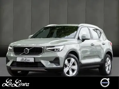 Gebraucht Volvo XC40 Core 163 PS (119 kW) 2024 Grün SUV
