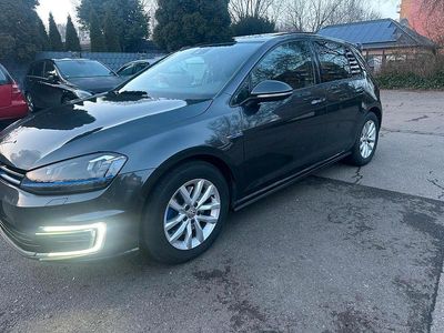 Schwarz Gebraucht 2015 VW Golf GTE Limousine | 12.999 €