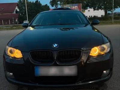 Gebraucht BMW 325 Sport Line 218 PS (160 kW) 2008 Schwarz Coupé