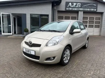 Gebraucht Toyota Yaris Executive 101 PS (74 kW) 2009 Gold Kleinwagen