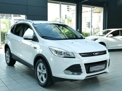 Gebraucht Ford Kuga Trend 150 PS (110 kW) 2014 Weiß SUV