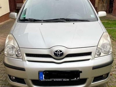 Usata Toyota Corolla Sol 129 CV (94 kW) 2005 Argento Station wagon